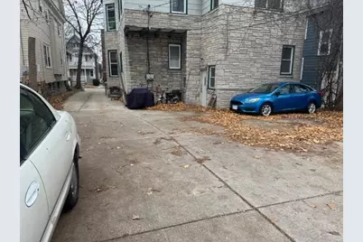 2734 N Murray Ave, Milwaukee, WI 53211 - Photo 22