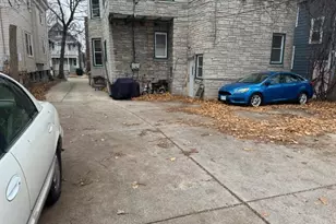 2734 N Murray Ave, Milwaukee, WI 53211 - Photo 22