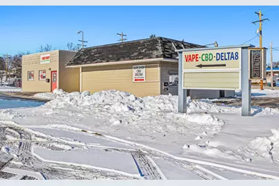 539 N Madison St, Chilton, WI 53014 - Photo 2