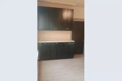 3059 N 10th Ln, Milwaukee, WI 53206 - Photo 2