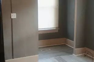 3059 N 10th Ln, Milwaukee, WI 53206 - Photo 8