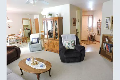 1515  Raveen St, Fort Atkinson, WI 53538 - Photo 4