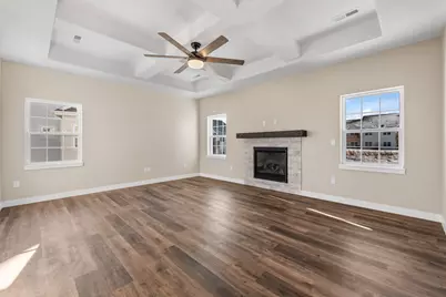 1820  Horseshoe Ln #423-1, Slinger, WI 53086 - Photo 12