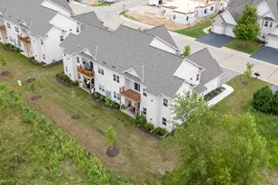 1820 Horseshoe Ln, Slinger, WI 53086 - Photo 6