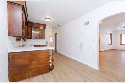 1806 E Main St, Waukesha, WI 53186 - Photo 6