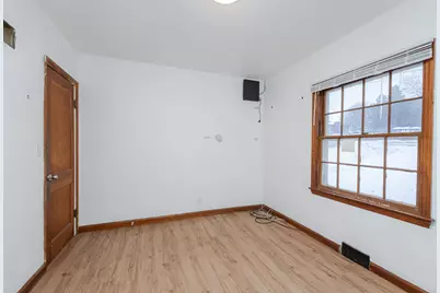 1806 E Main St, Waukesha, WI 53186 - Photo 22