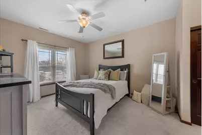 2849 W Drexel Ave #605, Franklin, WI 53132 - Photo 4