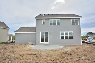 637 Standing Stone Dr, Waukesha, WI 53189 - Photo 2