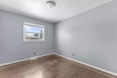 6026 S 23rd St, Milwaukee, WI 53221 - Photo 14