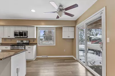 6026 S 23rd St, Milwaukee, WI 53221 - Photo 10