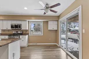 6026 S 23rd St, Milwaukee, WI 53221 - Photo 10