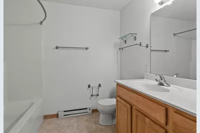 210 E Remer Rd #202, Elkhorn, WI 53121 - Photo 18