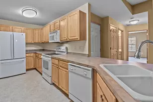 210 E Remer Rd, Elkhorn, WI 53121 - Photo 8