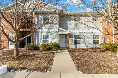 210 E Remer Rd #202, Elkhorn, WI 53121 - Photo 2