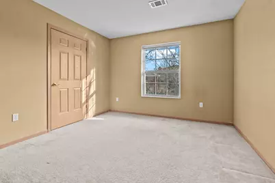 210 E Remer Rd #202, Elkhorn, WI 53121 - Photo 6