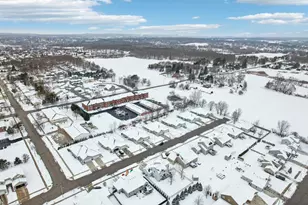 1311 Daisy Dr, West Bend, WI 53090 - Photo 36