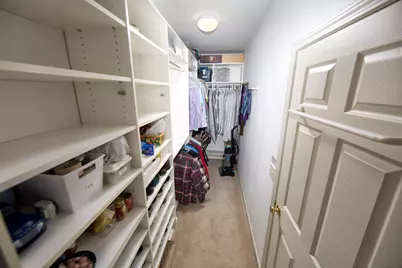 8991  Woodbridge Dr, Greendale, WI 53129 - Photo 4