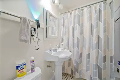 139 N 6th Ave, West Bend, WI 53095 - Photo 10