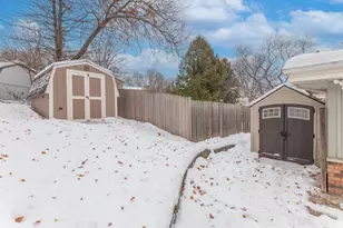 205 Crestwood Dr, Waukesha, WI 53188 - Photo 28