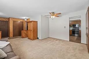 205 Crestwood Dr, Waukesha, WI 53188 - Photo 12