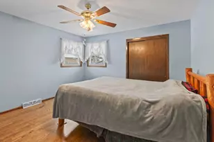 205 Crestwood Dr, Waukesha, WI 53188 - Photo 20