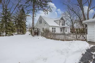 4579 N 105th St, Wauwatosa, WI 53225 - Photo 6
