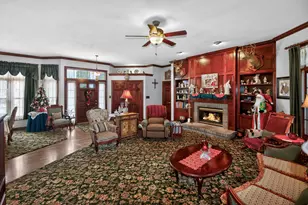 2075 Parkwood Ct, Grafton, WI 53024 - Photo 8