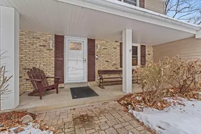 N77W22266  Wooded Hills Dr, Lisbon, WI 53089 - Photo 4