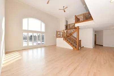 2100 N Oakwoods Ct, Summit, WI 53066 - Photo 10