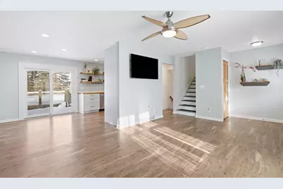 2008  Lenora Dr, West Bend, WI 53090 - Photo 4