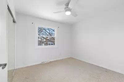 2008  Lenora Dr, West Bend, WI 53090 - Photo 18