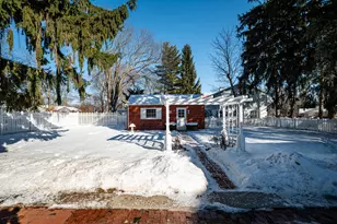 3352 N Elmwood Dr, Racine, WI 53405 - Photo 28