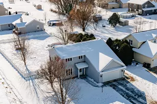 641 Small Farm Rd, Mukwonago, WI 53149 - Photo 2