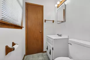 7504 Pheasant Trail, Racine, WI 53402 - Photo 14