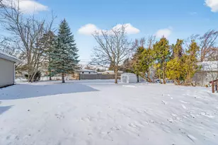 7504 Pheasant Trail, Racine, WI 53402 - Photo 26