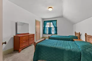 617 N 7th St, Manitowoc, WI 54220 - Photo 30