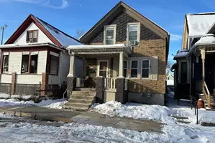 1425 N 24th Pl, Milwaukee, WI 53205 - Photo 1