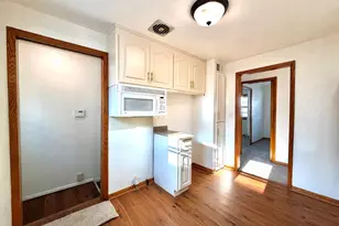 2712 Erie St, Racine, WI 53402 - Photo 4