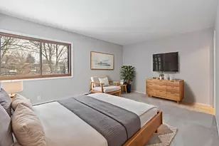 5200 S Tuckaway Blvd, Greenfield, WI 53221 - Photo 4