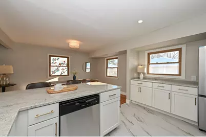 6423 W Spokane St, Milwaukee, WI 53223 - Photo 14