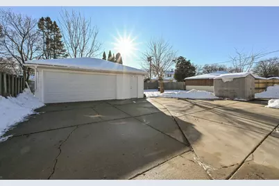 6423 W Spokane St, Milwaukee, WI 53223 - Photo 26