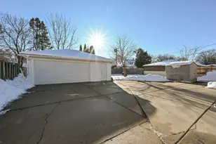 6423 W Spokane St, Milwaukee, WI 53223 - Photo 26