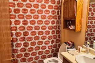 10410 S Kelly Dr, Milwaukee, WI 53154 - Photo 10