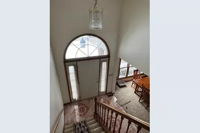 10410 S Kelly Dr, Milwaukee, WI 53154 - Photo 2