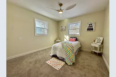 8133 W Glen Ave, Milwaukee, WI 53218 - Photo 12