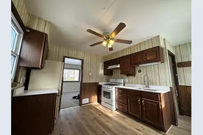 6737 W Cleveland Ave, Milwaukee, WI 53219 - Photo 4