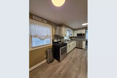 2521  Geele Ave, Sheboygan, WI 53083 - Photo 6