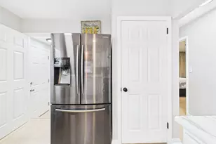 824 S 92nd St, West Allis, WI 53214 - Photo 26