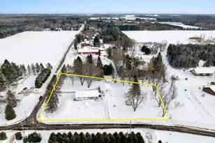 5425 Old Q Rd, Kossuth, WI 54220 - Photo 2