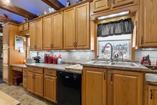 5425 Old Q Rd, Kossuth, WI 54220 - Photo 10